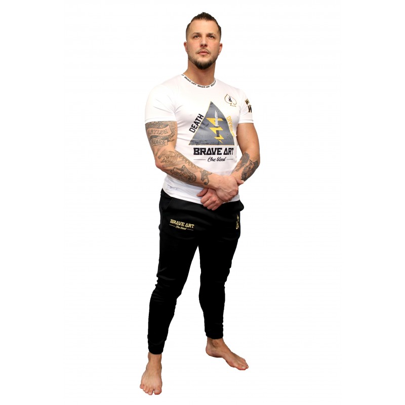 T-Shirt Dares Brave Art