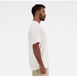 New Balance Sport Essentials T-Shirt aus Baumwolle mit Grafikdruck – MT41509 WT