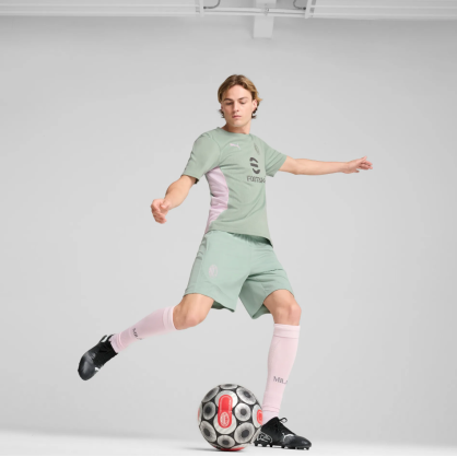 Short d’entraînement AC Milan Homme – Puma, dryCELL et confort Rossoneri