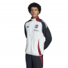 Manchester United Präsentationsjacke von Adidas – JE9748