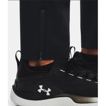 Men’s UA Launch Pants – Lightweight, Water-Repellent & Stretchy