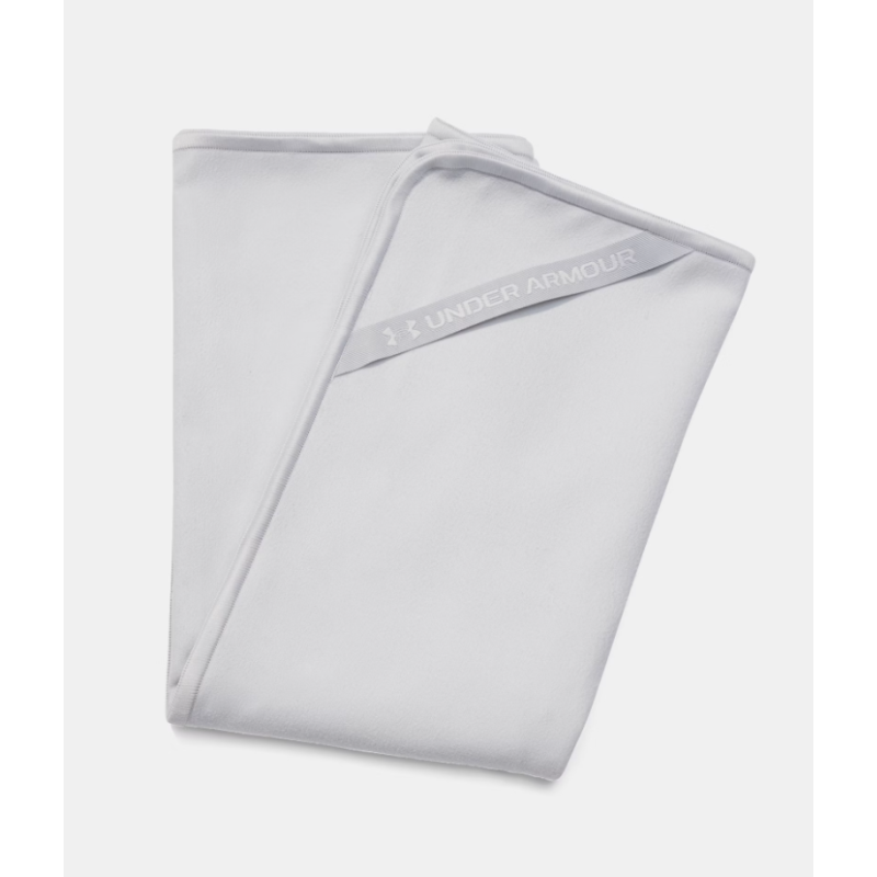 UA Performance Towel – Lightweight, Soft & Practical