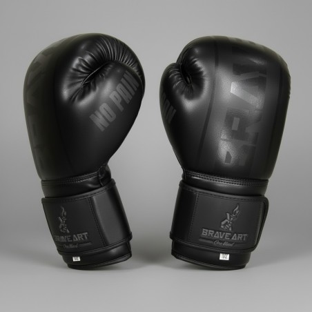 Gants Classic One Brave Art – Noir Ton sur Ton, Élégance & Puissance Gants Classic One Brave Art – Noir Ton sur Ton, Élégance & Puissance