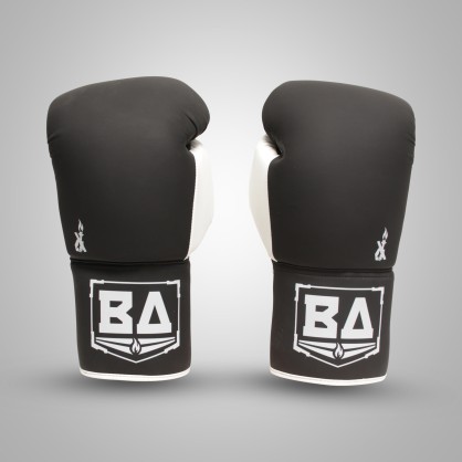 Gants de Boxe de Compétition Brave Art | Cuir à lacets Noir & Blanc