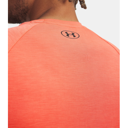 UA Tech™ Textured Men 1382796 | Lightweight, Fast-Drying & 90% Recycled