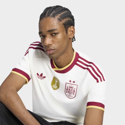 Maillot célébration Extérieur Espagne 26 adidas | Official