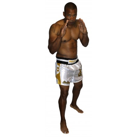 Brave Art Muay Thai Shorts Gold – Weiß & Gold – BATHSHWG