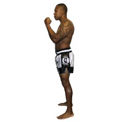 Brave Art Muay-Thai Short Light Night – Schwarz & Weiß – BATSLN